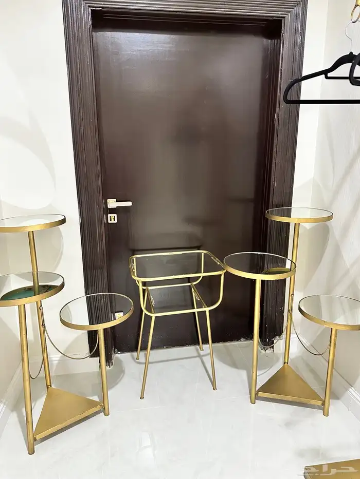 طاولات جانبية ذهبي مطفي 0