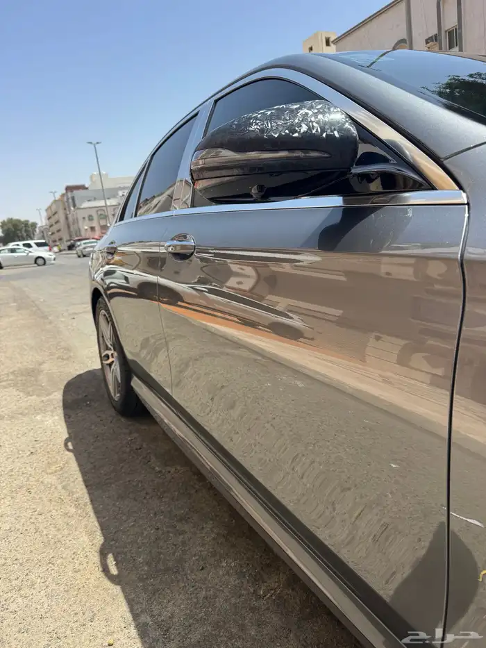 مرسيدس E300 2020 31