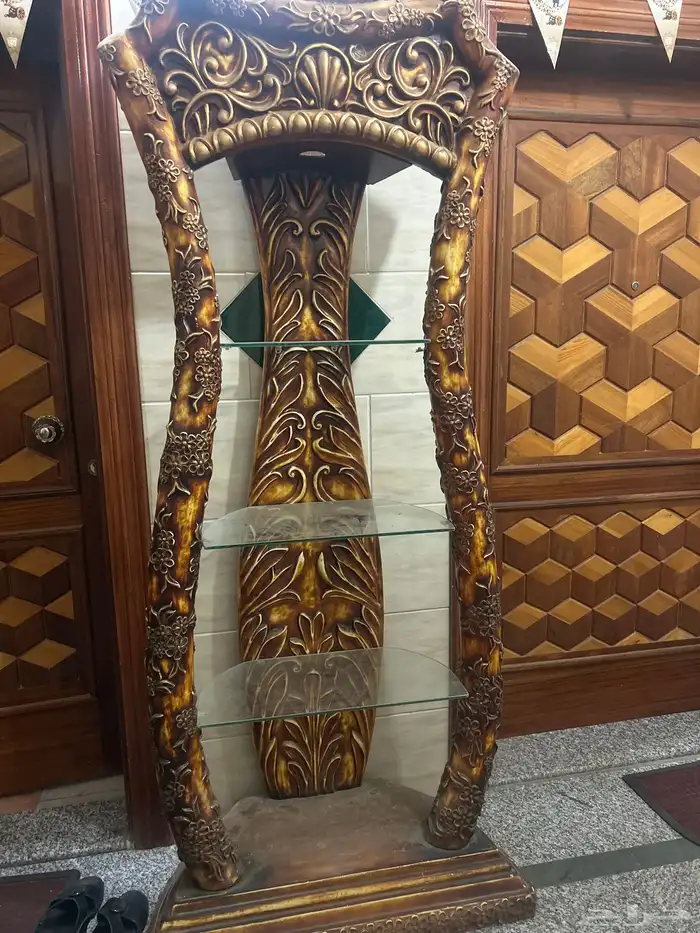 طاولة شاشة و مدخلين بسعر رمزي 3