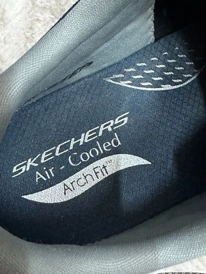 حذاء سكيتشرز مريح رياضي 5