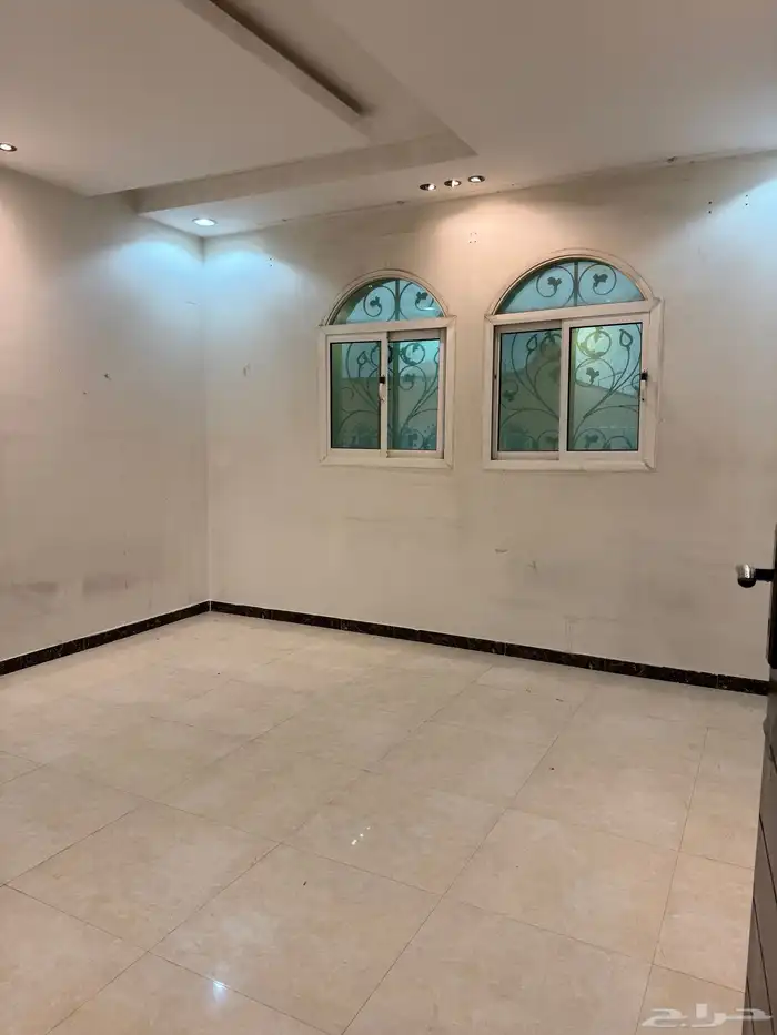 للايجار فله بالرمال 16