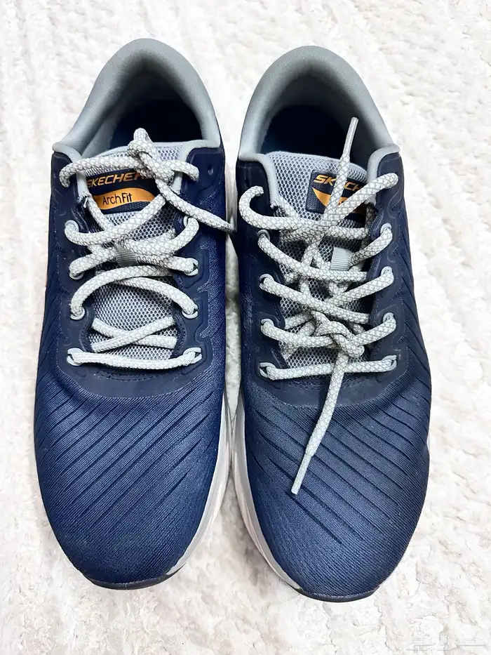 حذاء سكيتشرز مريح رياضي 1