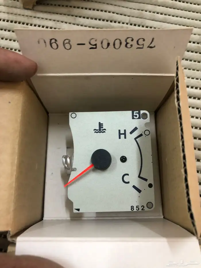 عدادات سيارات نيسان قديمة منوعه أصلي وكاله 29