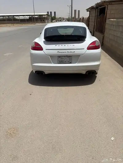 للبيع بورش باناميرا 2