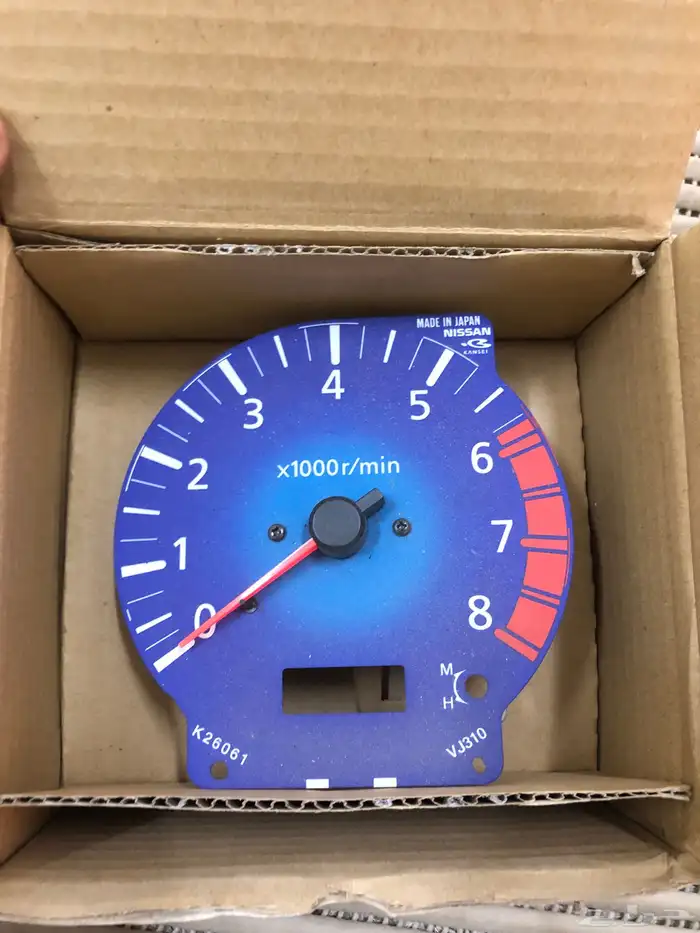 عدادات سيارات نيسان قديمة منوعه أصلي وكاله 37