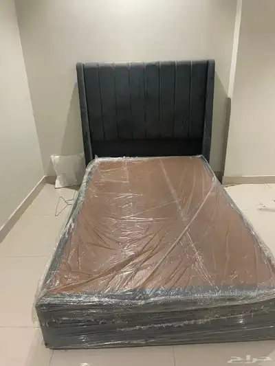 سرير فاخر شبه جديد لم يستخدم مع دوشق طبي مضغوط صناعة سعوديه 0