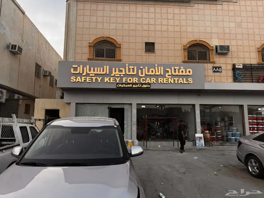 لوحات محلات   حروف بارزة أكريلك وستيل بإضاءة 7