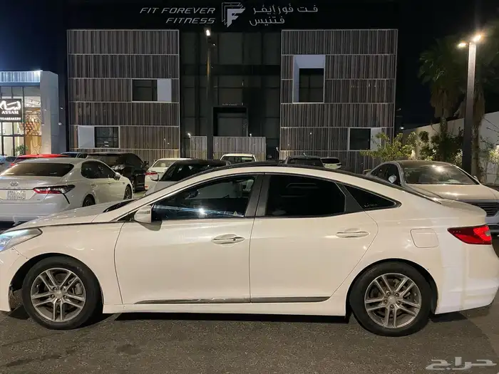 للبيع هونداي ازيرا 2015 فل كامل سمارت بانوراما 2