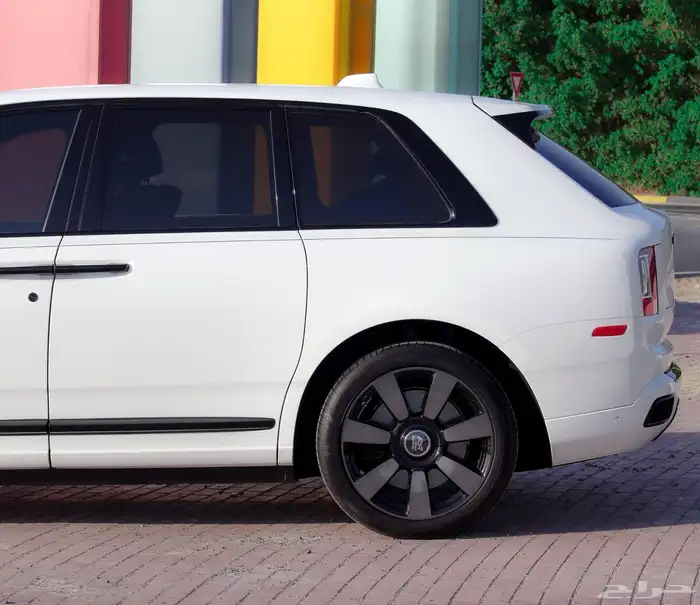 تم البيع )))2022 ROLLS-ROYCE Cullinanماشي3600kmفي الامارات 9