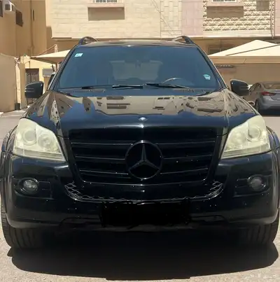 ميرسيدس بنز GL500 موديل 2009 index