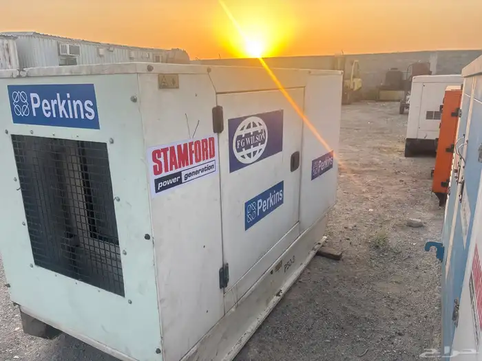 مولد كهرباء ديزل بيركنز 4