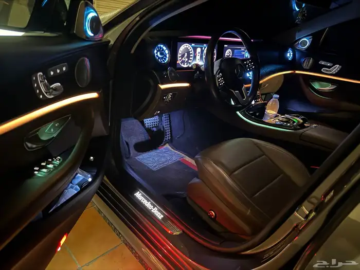 مرسيدس E300 2020 32