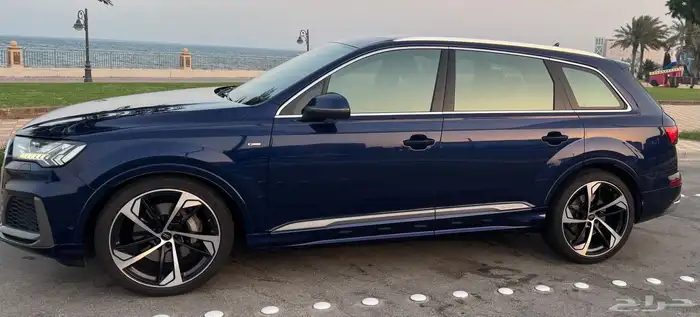 Audi Q7 2020 S-LINE اودي كيو7 4