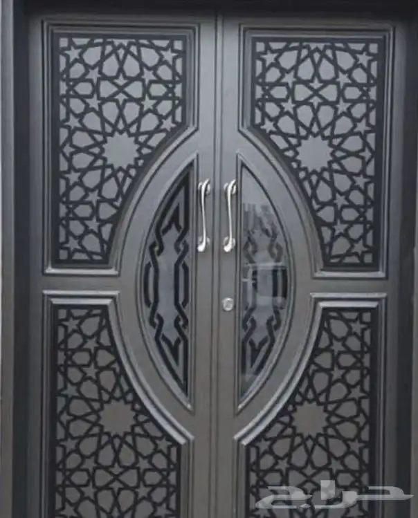 السلام عليكم يوجد عرض علي دهانات الابواب الحديد و الخشاب 1