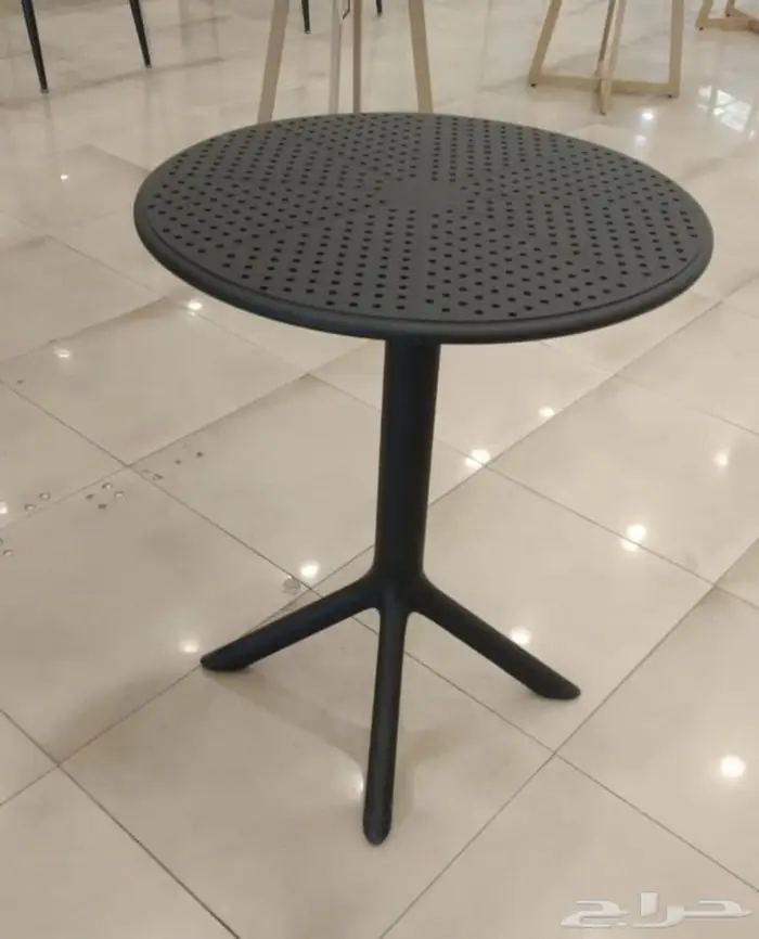 طاولات فايبر 4