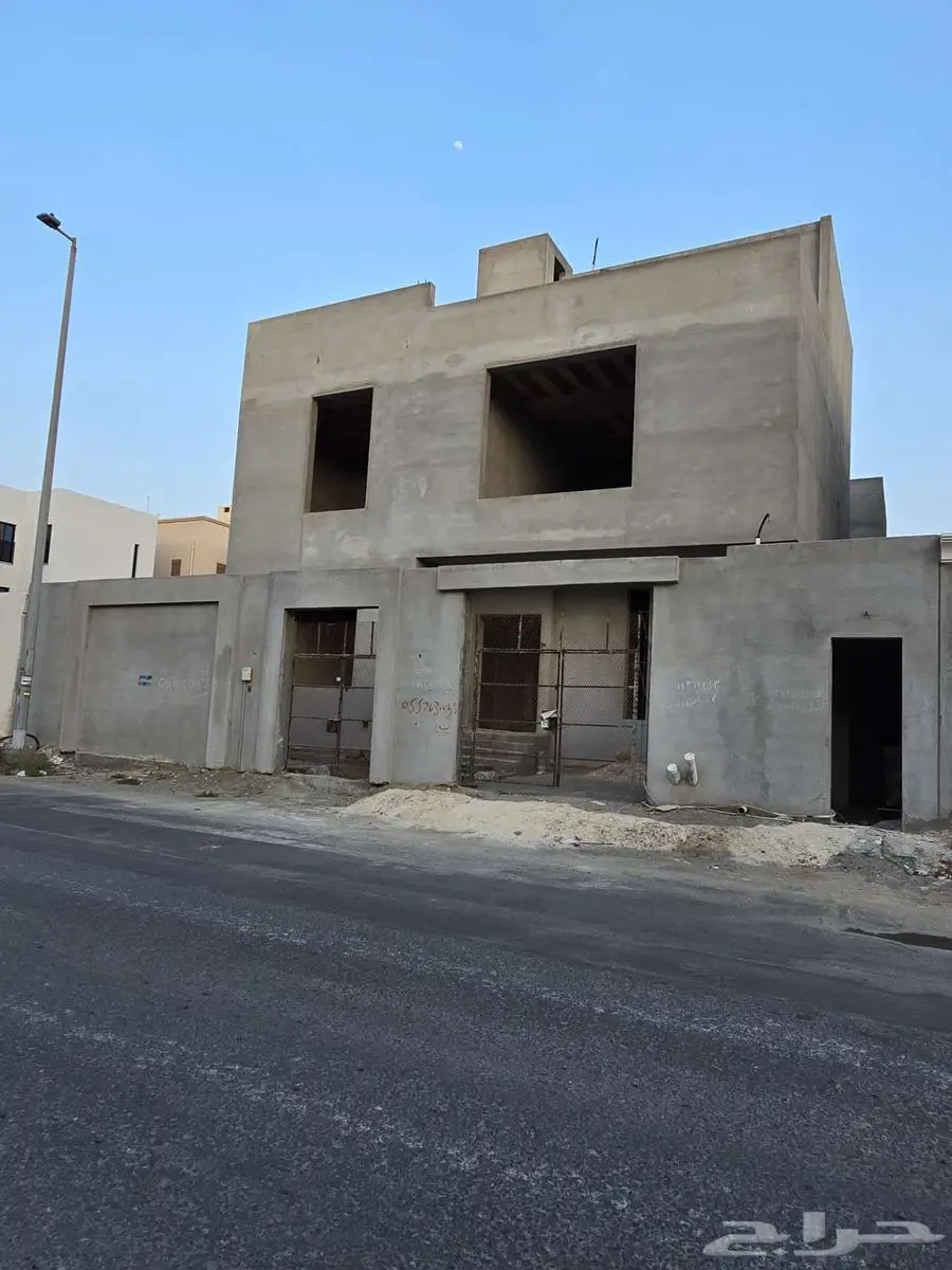 فيلا مستقله دورين وملحق للبيع في جدة أبحر حي الشراع 1