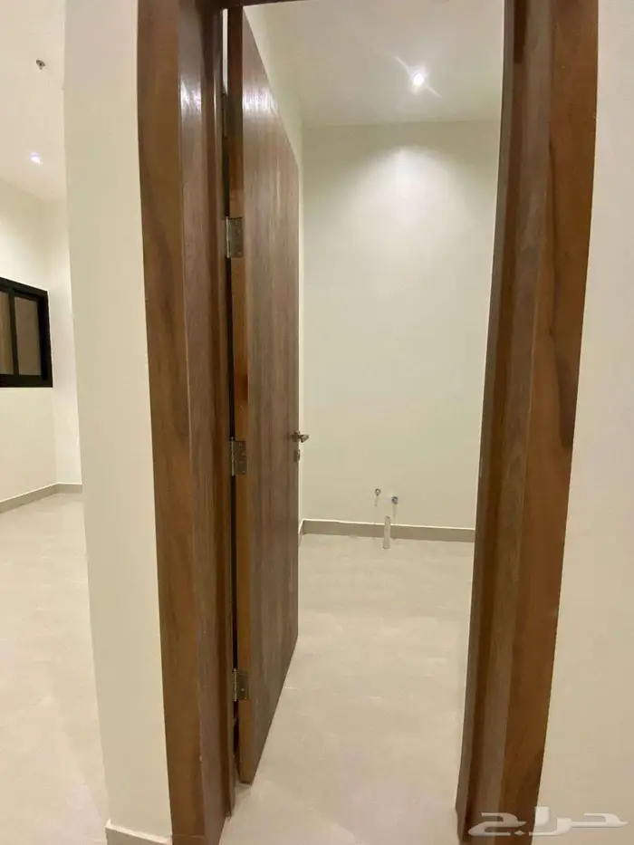 شقق فاخرة للبيع في حي اليرموك 4