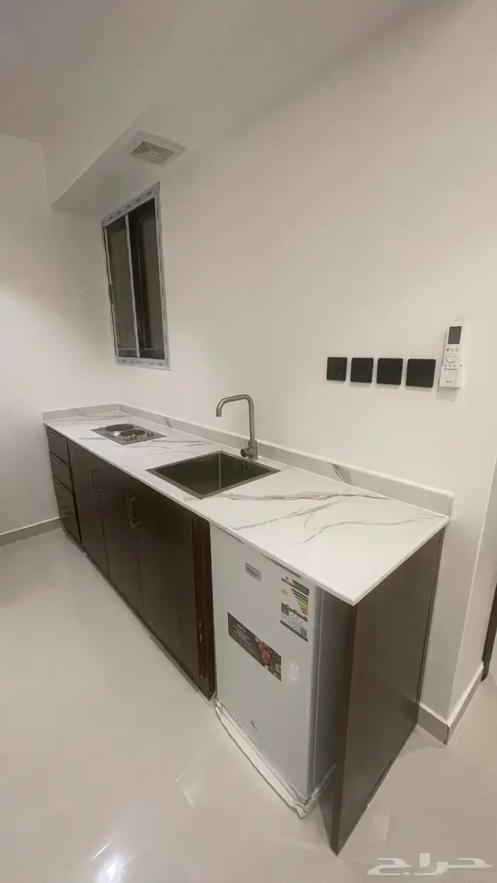 غرف للإيجار 12