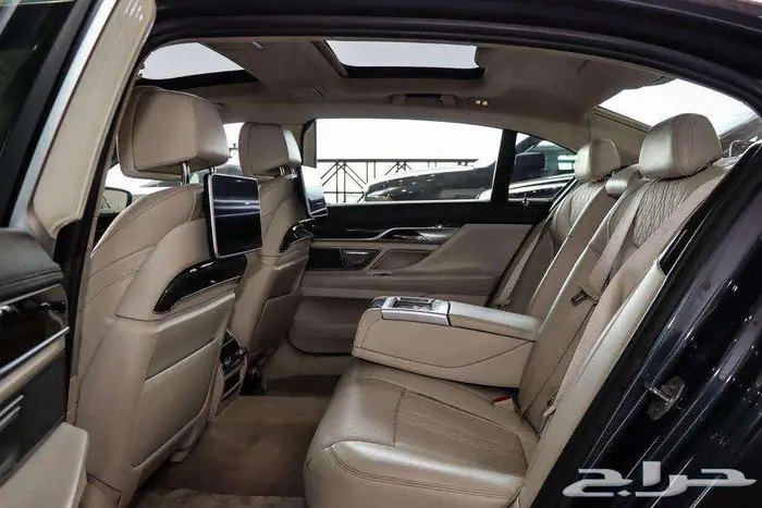 بي ام دبليو 740li موديل 2018 10