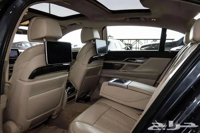 بي ام دبليو 740li موديل 2018 9
