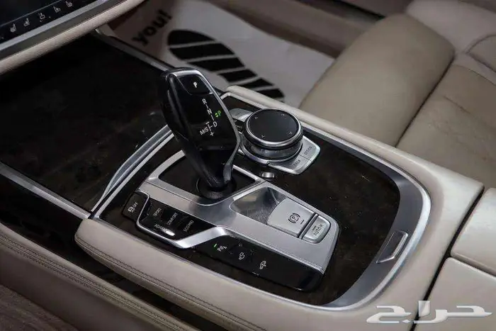 بي ام دبليو 740li موديل 2018 8