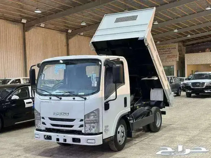 ايسوزو قلاب 3 طن يابانى 2025 0