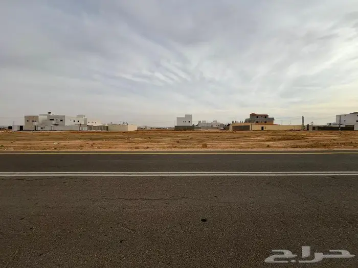 ارض تجارية للبيع 1