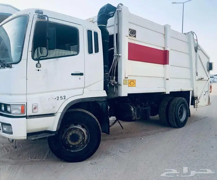 ضاغط مكبس نفايات 22 ياردة 8