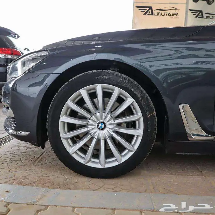 بي ام دبليو 740li موديل 2018 3