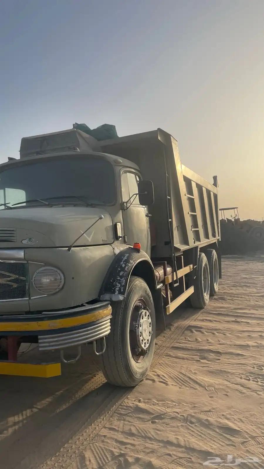قلاب بوز 1983 3