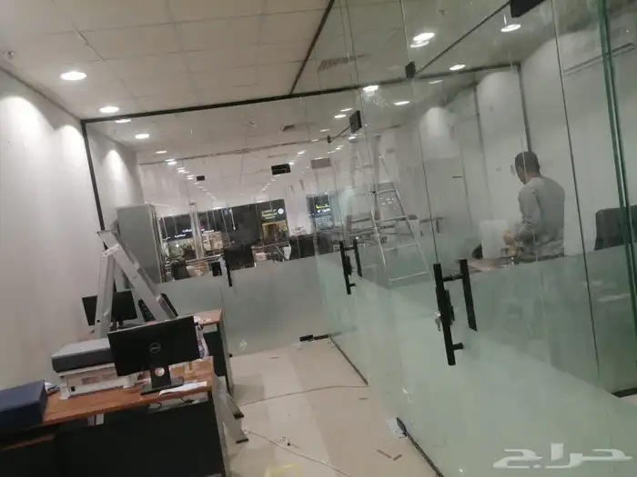 توريد وتركيب واجهات محلات زجاج سكريت وابواب زجاج 6
