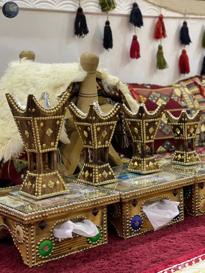 مباخر حائل من خشب الأقل نحت 7