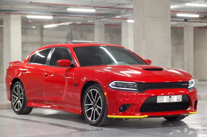 تشارجر 2022 RT احمر ناري بحالة ممتازه 2