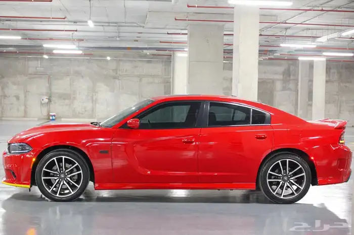 تشارجر 2022 RT احمر ناري بحالة ممتازه 7