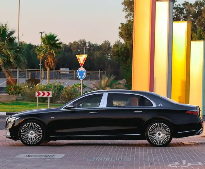 موقع الامارات Mercedes-Maybach 2025S-Class 680 4