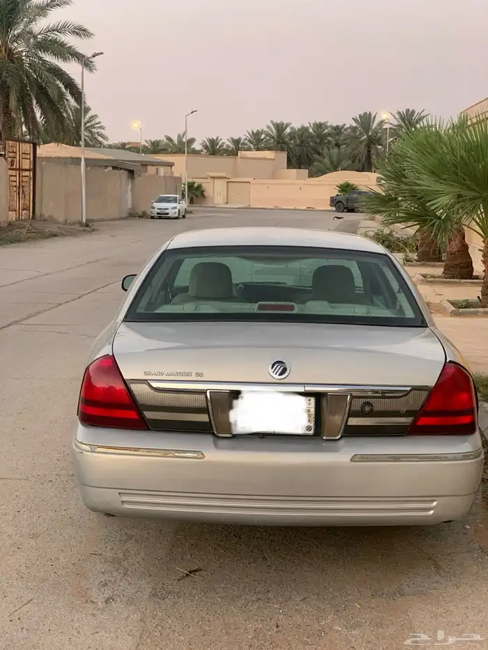 فورد قراند ماركيز 2008 10