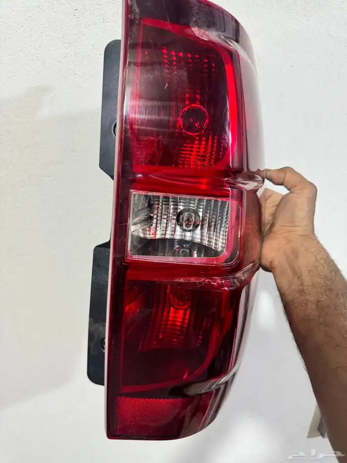 يوكن نور خلفي 1