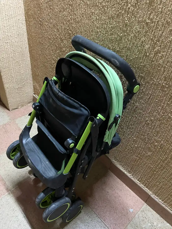 عربة أطفال. 0