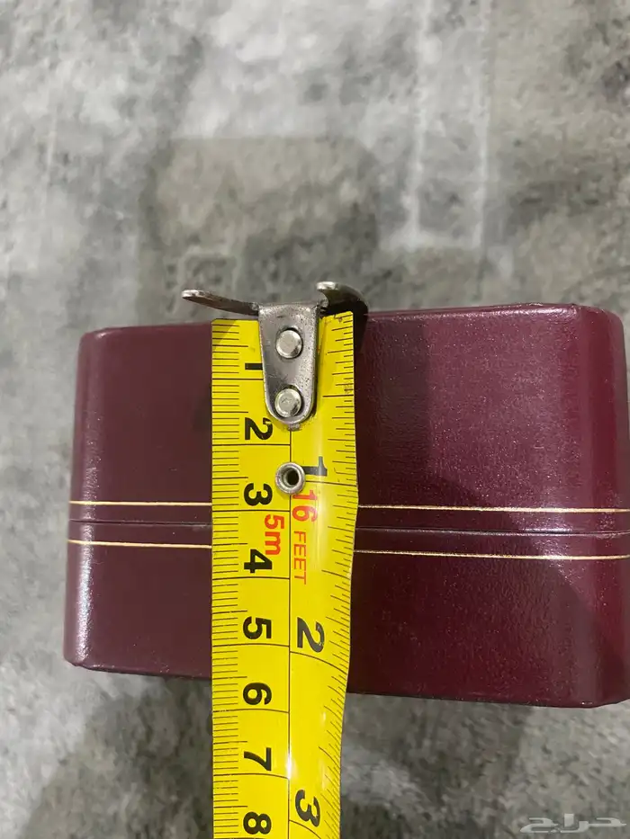 علب او بوكسات ساعات او اساور بعدة اشكال والوان 17