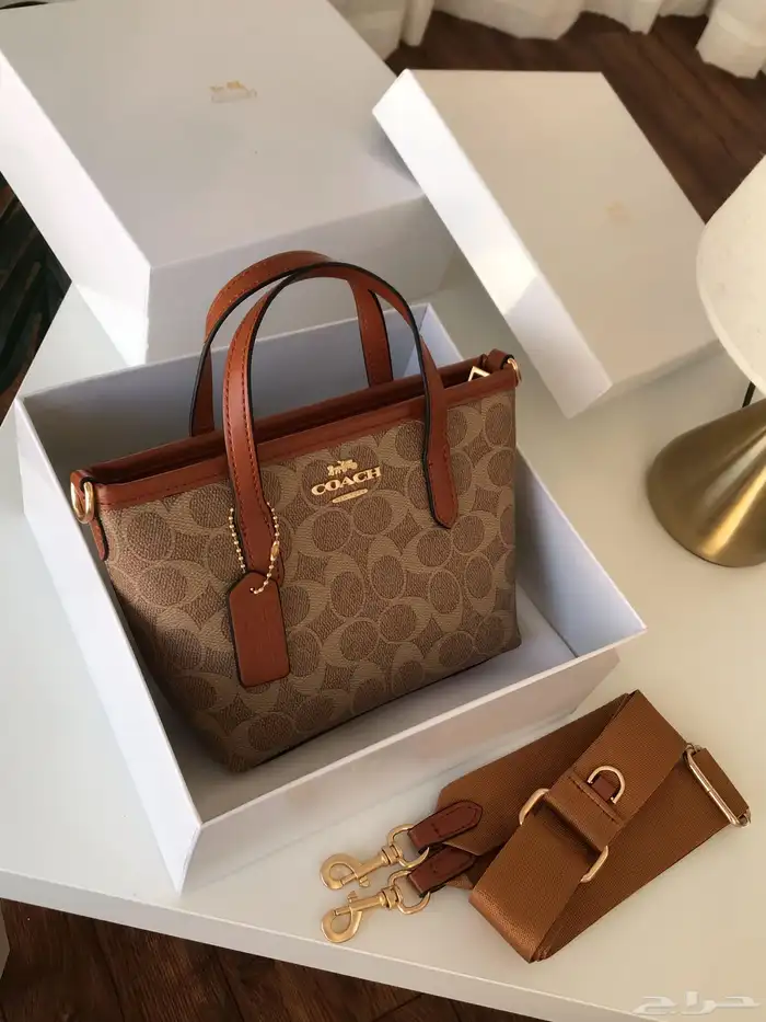 شنط سان لوران مع كعب 97