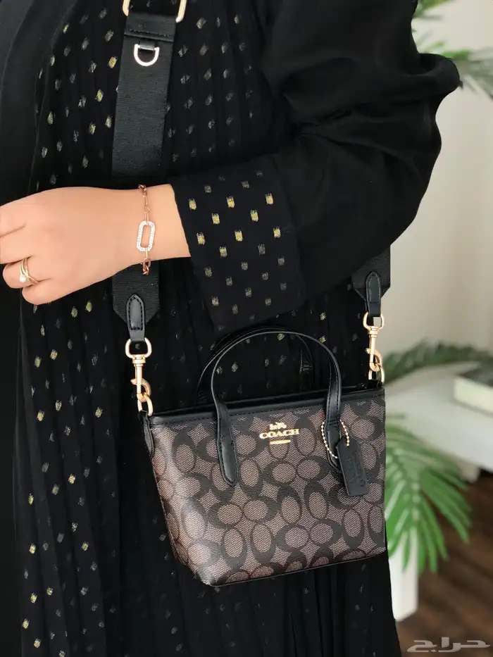 شنط سان لوران مع كعب 89