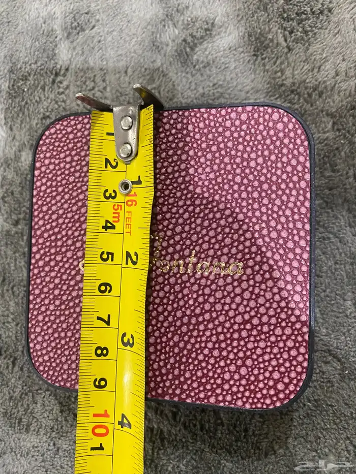 علب او بوكسات ساعات او اساور بعدة اشكال والوان 12