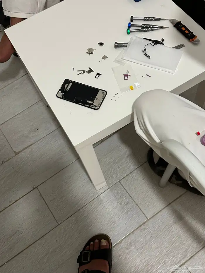 ايفون XR محول ايفون 16 اول مره يفتح مساحه 128 2