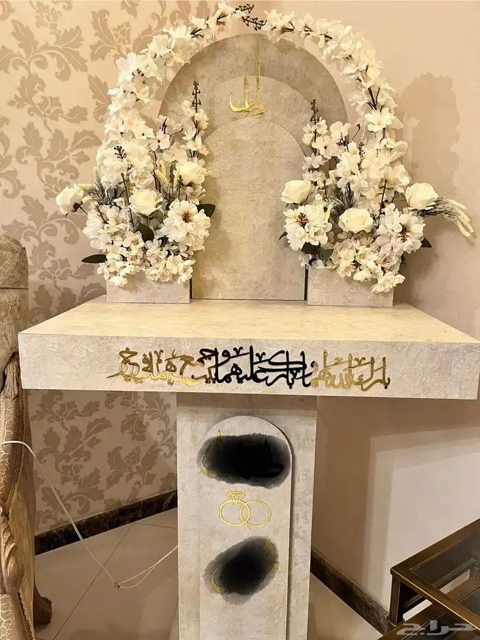 عربية ملكة فخمة وجديدة بجميع توابعها واضاءة ليزر 2