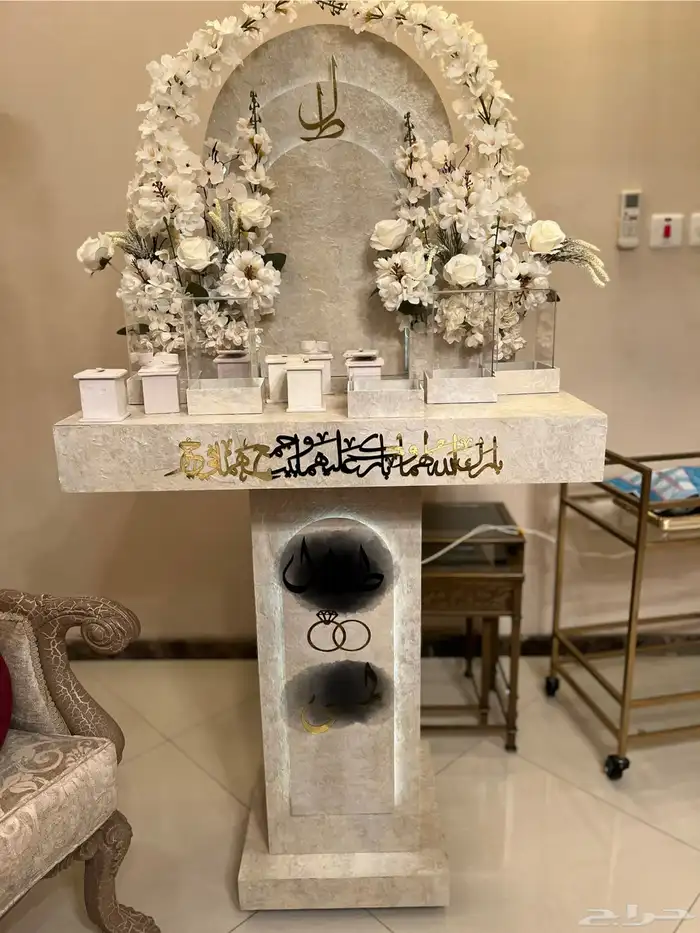 عربية ملكة فخمة وجديدة بجميع توابعها واضاءة ليزر 1