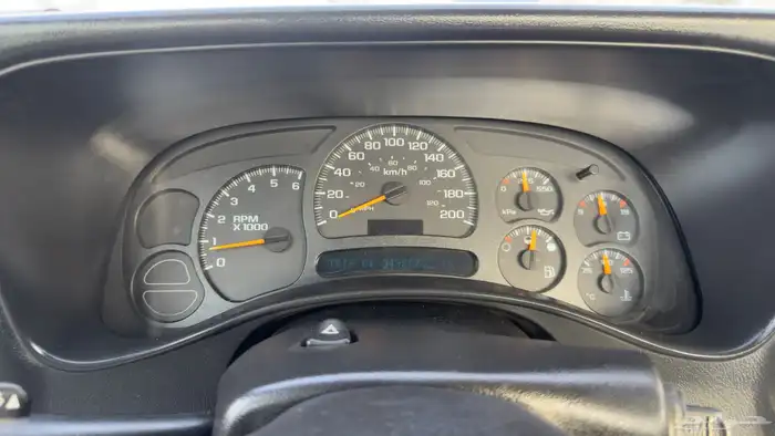 سلفارادو 2004 HD 4