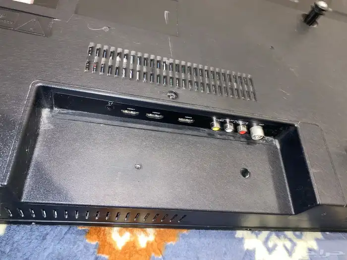 للبيع شاشة HITACHI 55 بوصة   حالة ممتازة 14