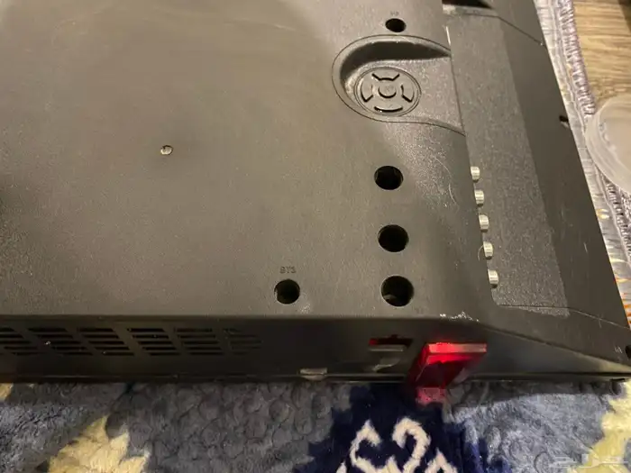 للبيع شاشة HITACHI 55 بوصة   حالة ممتازة 11