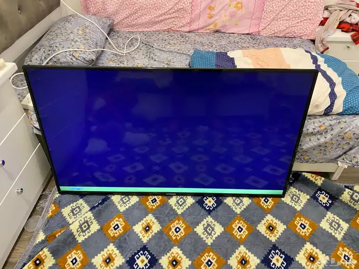 للبيع شاشة HITACHI 55 بوصة   حالة ممتازة 6