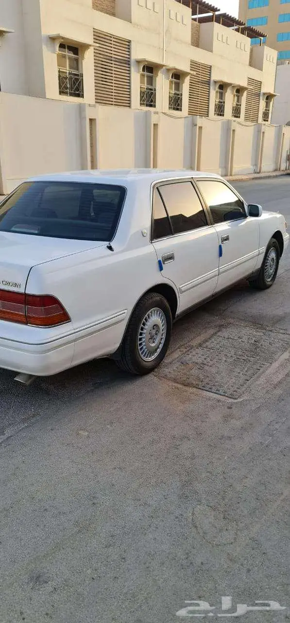 جيل الطيبين كراون 1998 نظيفة جدا ولوحة مميزة 2